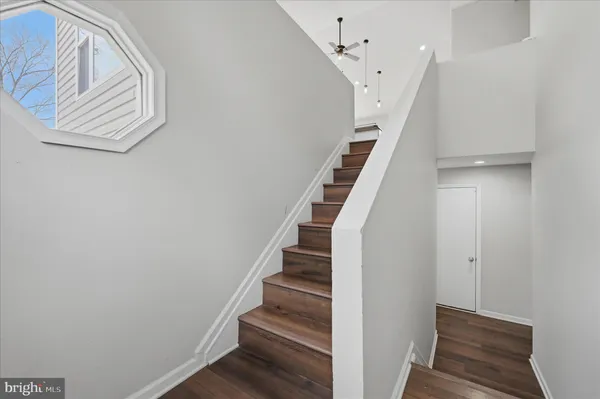 $345,000 | 1220 Lakeview Drive, Cross Junction, VA 22625