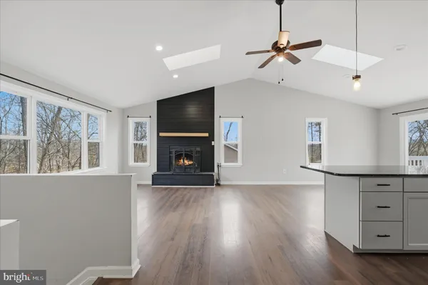 $345,000 | 1220 Lakeview Drive, Cross Junction, VA 22625