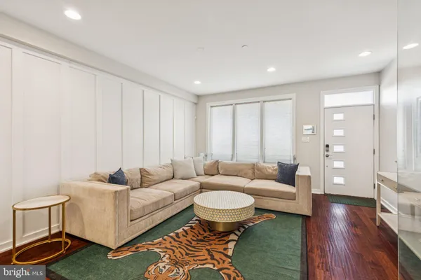 $779,000 | 922 North Marshall Street, Philadelphia, PA 19123