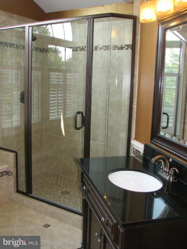 8101 Laurel Ridge Road Frederick, MD 21702 - Photo 20 of 30 Bath (Master)
