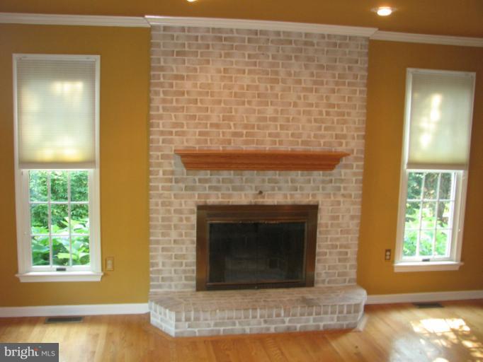 8101 Laurel Ridge Road Frederick, MD 21702 - Photo 24 of 30 Living Room