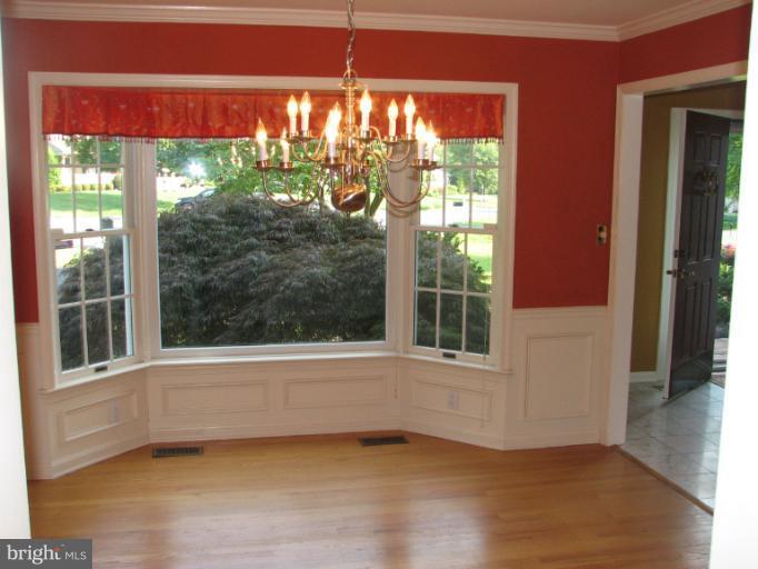 8101 Laurel Ridge Road Frederick, MD 21702 - Photo 6 of 30 Dining Room