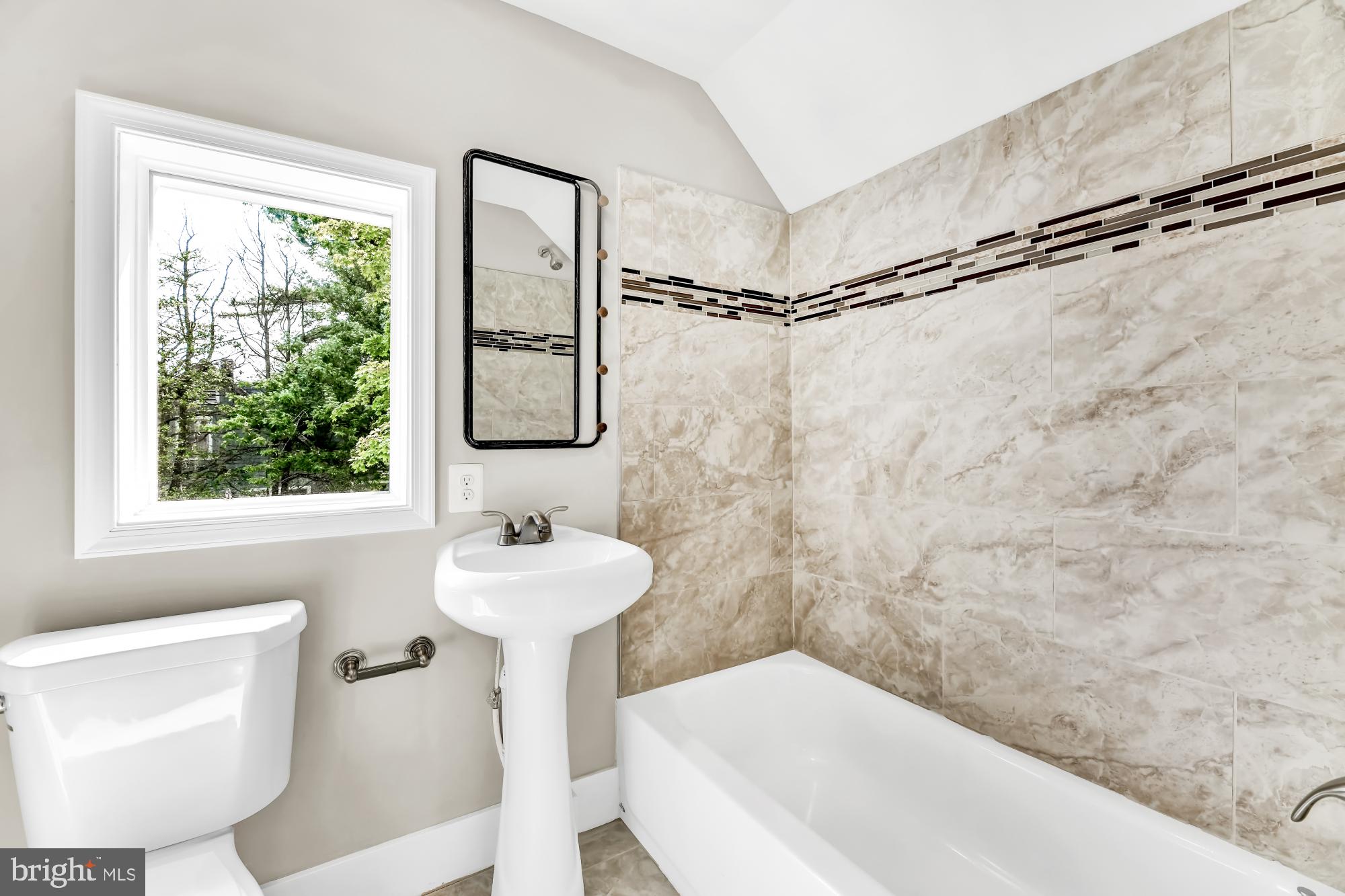609 Tunbridge Road Baltimore, MD 21212 - Photo 22 of 31
