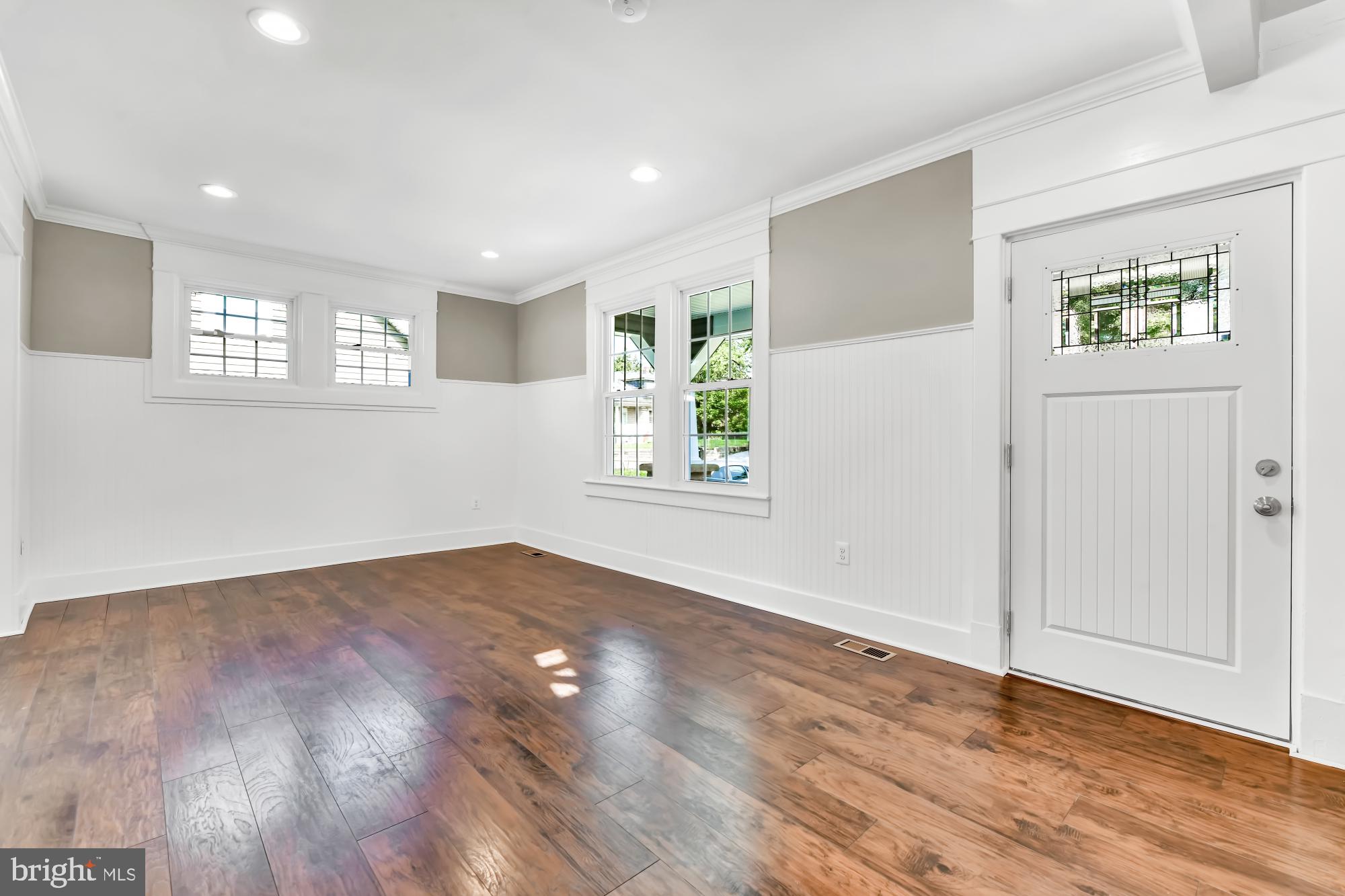 609 Tunbridge Road Baltimore, MD 21212 - Photo 5 of 31