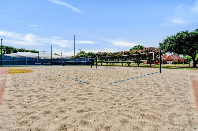 $529,900 | 3912 Amberwood Drive, Addison, TX 75001