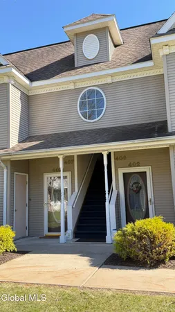$287,500 | 407 Mallards Pond Lane, Guilderland, NY 12303