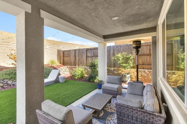 $974,999 | 4686 Scenic Vista Court, Folsom, CA 95630