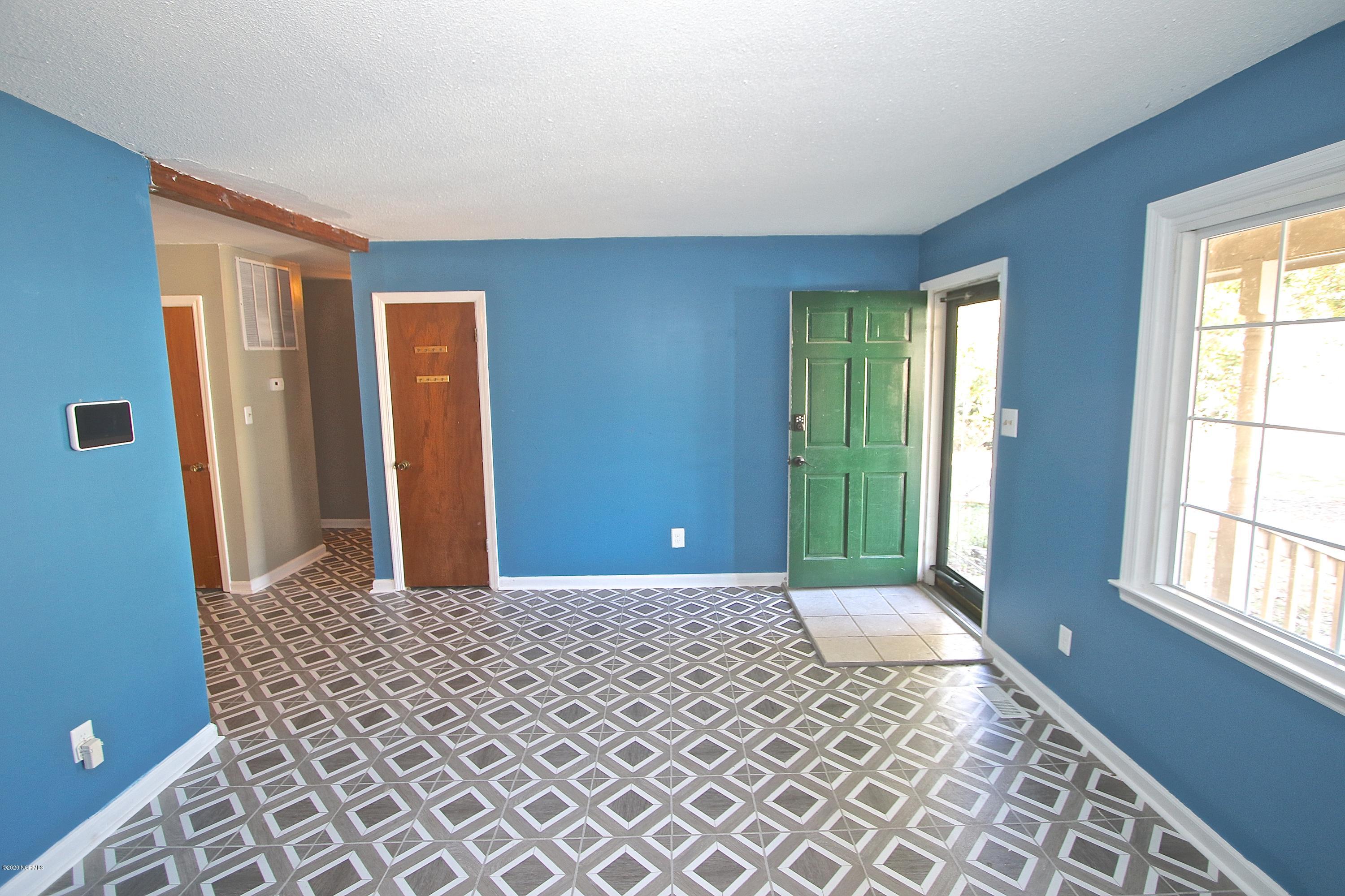 518 Brynn Marr Road Jacksonville, NC 28546 - Photo 2 of 18 LJ7A8360