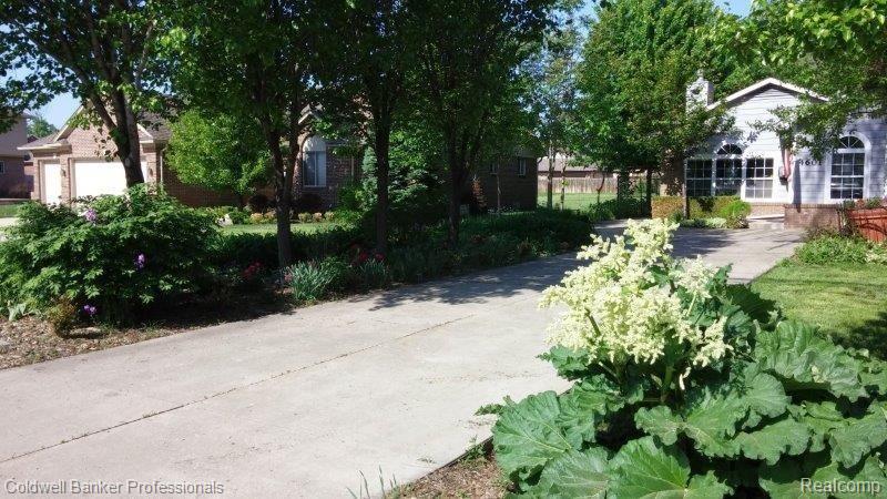 4601 Rochester Road Troy, MI 48085 - Photo 9 of 66