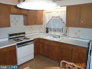 1213 Marlyn Road Philadelphia, PA 19151 - Photo 5 of 6 Gallery Image 5