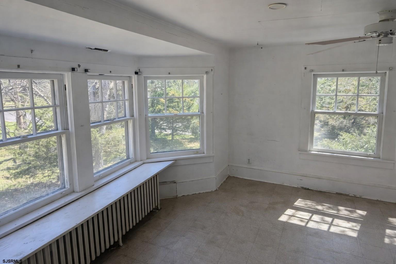 639 Chestnut Neck Road Port Republic, NJ 08241 - Photo 15 of 26 a view of an empty room with a window