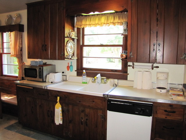 18404 Perth Avenue Homewood, IL 60430 - Photo 9 of 25