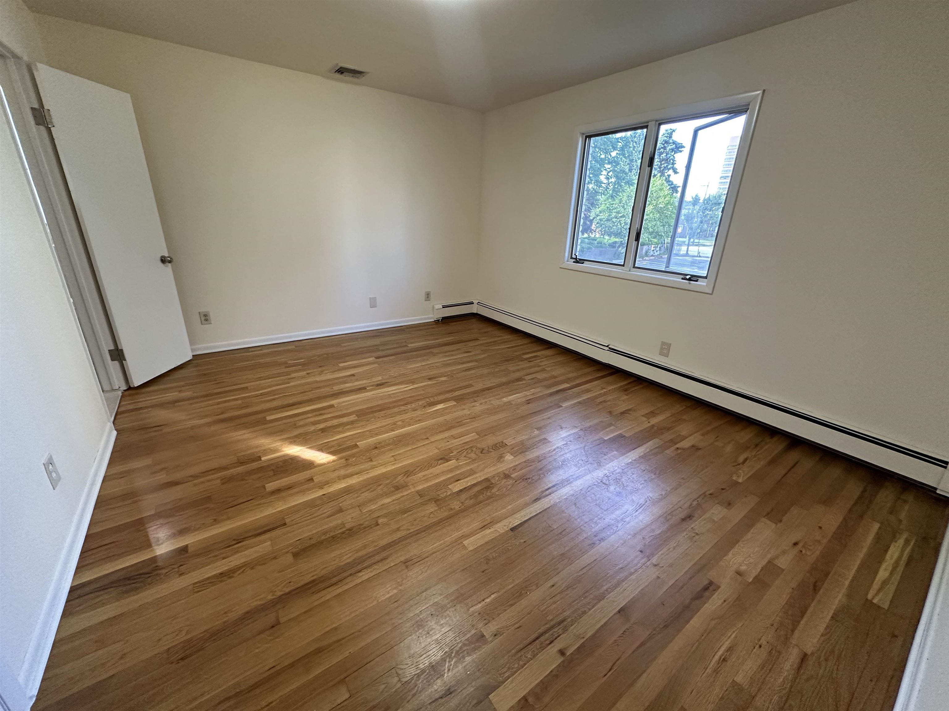 407 Jane Street, Unit 1 Fort Lee, NJ 07024 - Photo 10 of 20