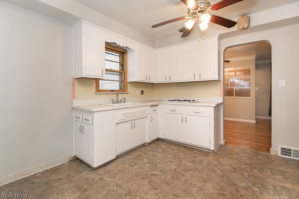 4012 Verona Road Cleveland, OH 44121 - Photo 14 of 35