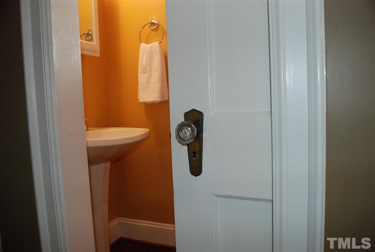 426 Morrison Avenue Raleigh, NC 27608 - Photo 13 of 25 a bathroom with a toilet and a shower