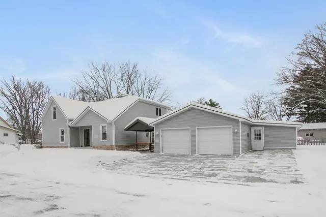$225,000 | 358 Monroe Street, Berlin, WI 54923