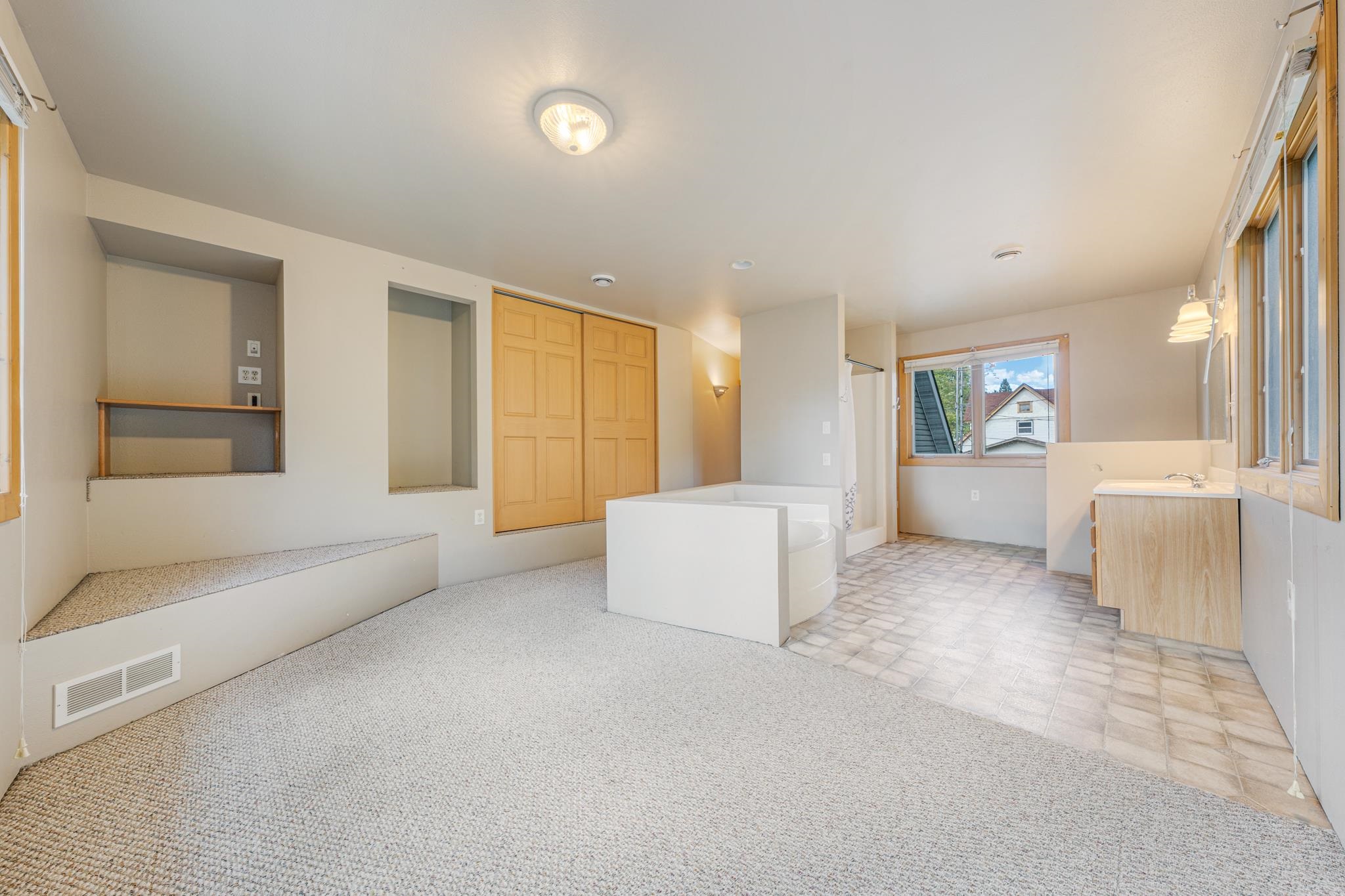 358 Monroe Street Berlin, WI 54923 - Photo 35 of 57