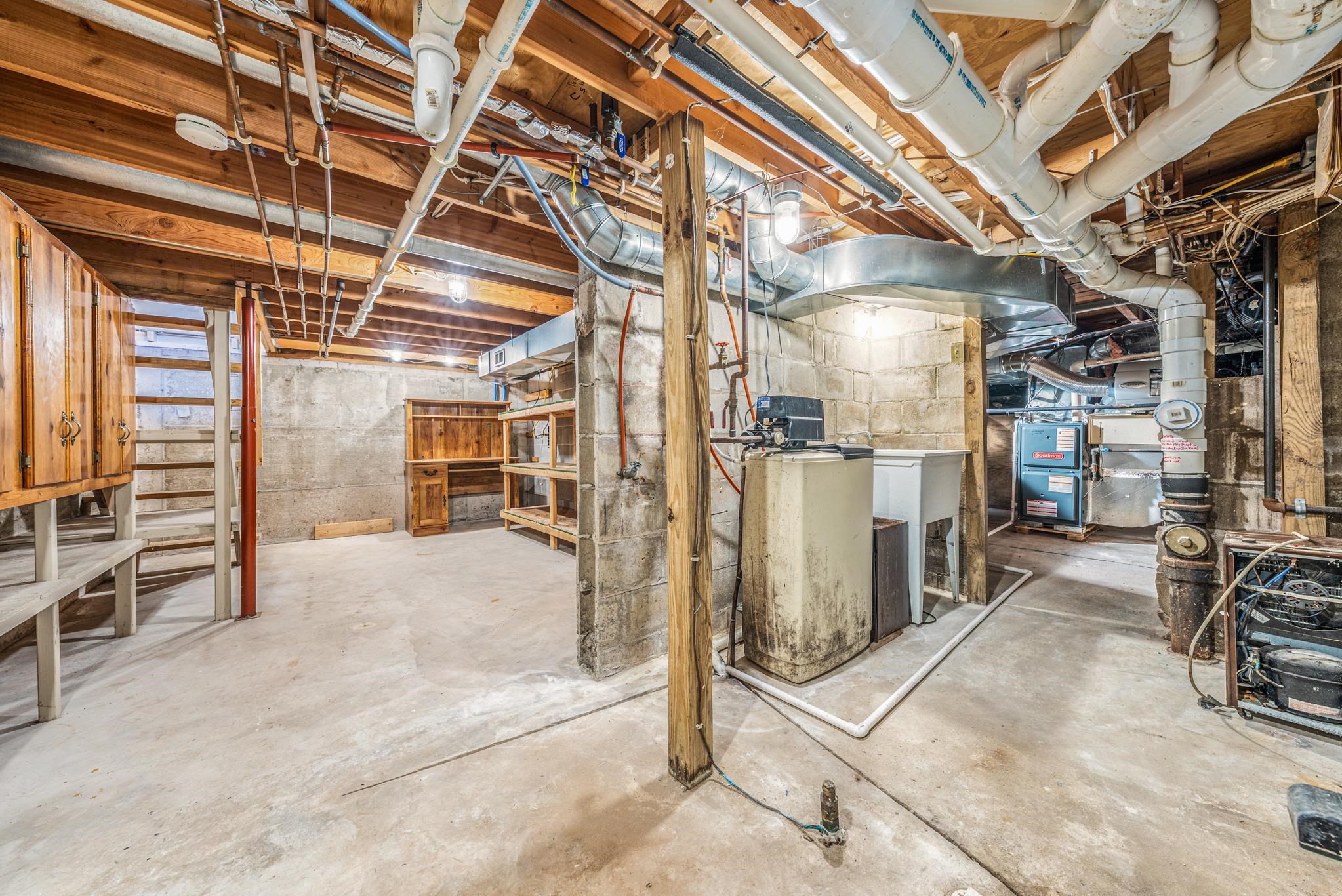 358 Monroe Street Berlin, WI 54923 - Photo 38 of 57