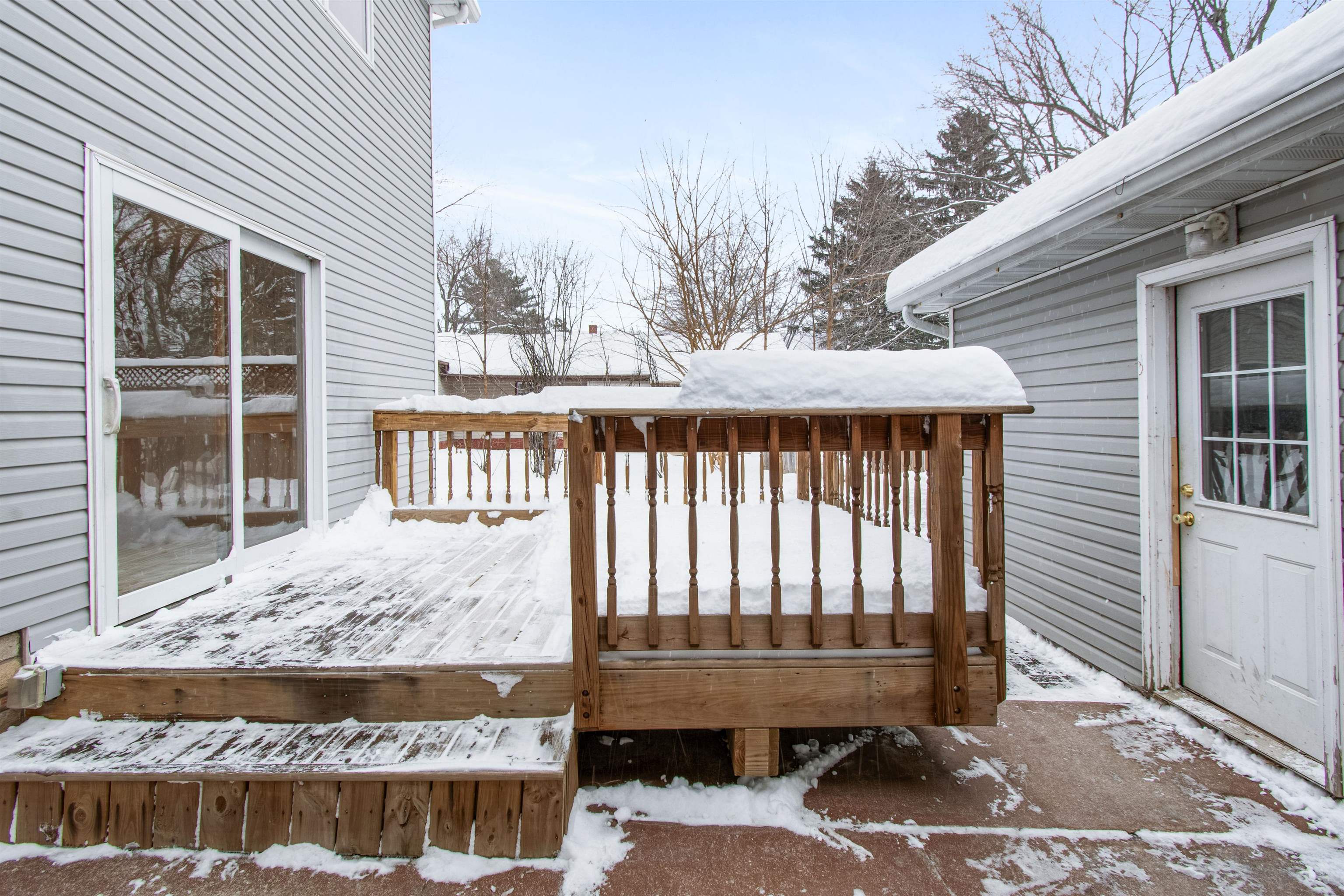 358 Monroe Street Berlin, WI 54923 - Photo 9 of 57