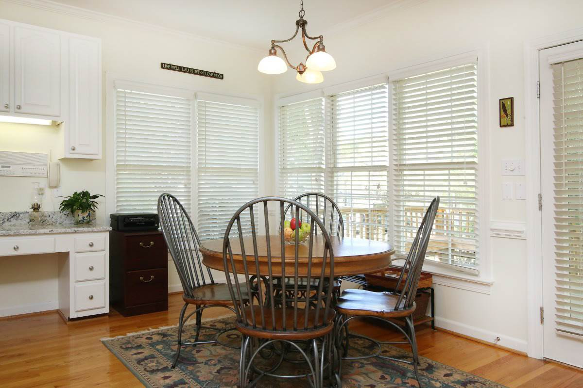 122 Spring Valley Lane Durham, NC 27713 - Photo 10 of 25 Breakfast Area