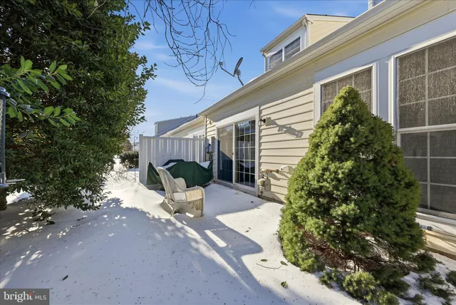 $725,000 | 44397 Oakmont Manor Square, Ashburn, VA 20147