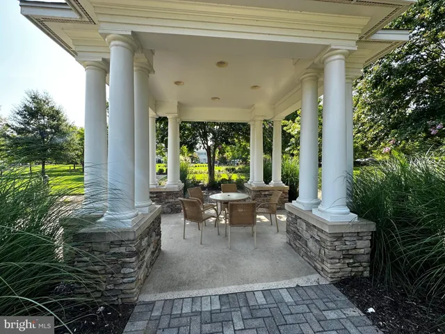 $725,000 | 44397 Oakmont Manor Square, Ashburn, VA 20147