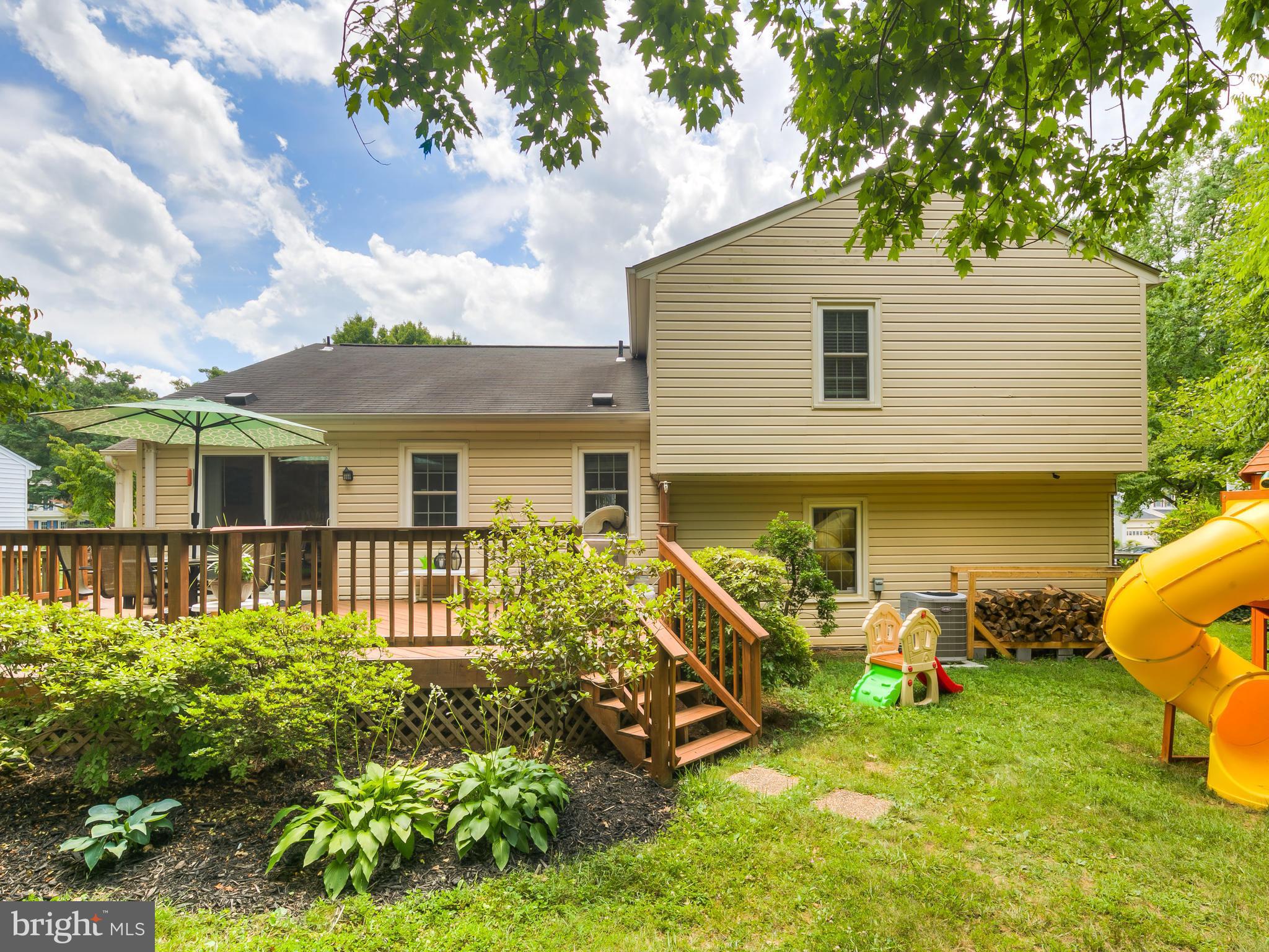 199 Summit Hall Road Gaithersburg, MD 20877 - Photo 27 of 30 a view of a house with backyard
