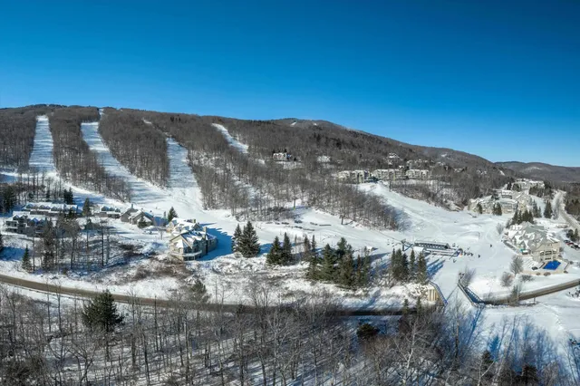 $595,000 | 17 Day Break Drive, Unit F101, Ludlow, VT 05149