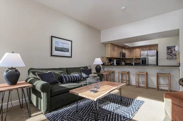 $595,000 | 17 Day Break Drive, Unit F101, Ludlow, VT 05149