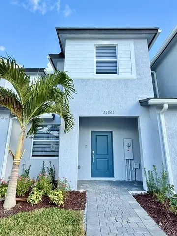 $2,700 | 26865 Southwest 121st Avenue, Unit 26865, Homestead, FL 33032