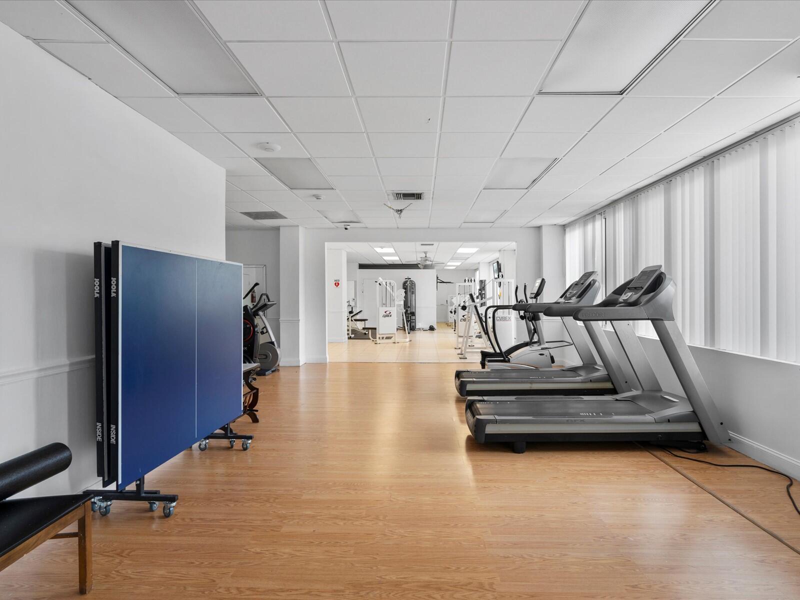 336 North Birch Road, Unit PHI Fort Lauderdale, FL 33304 - Photo 32 of 63 a view of entryway with livingroom