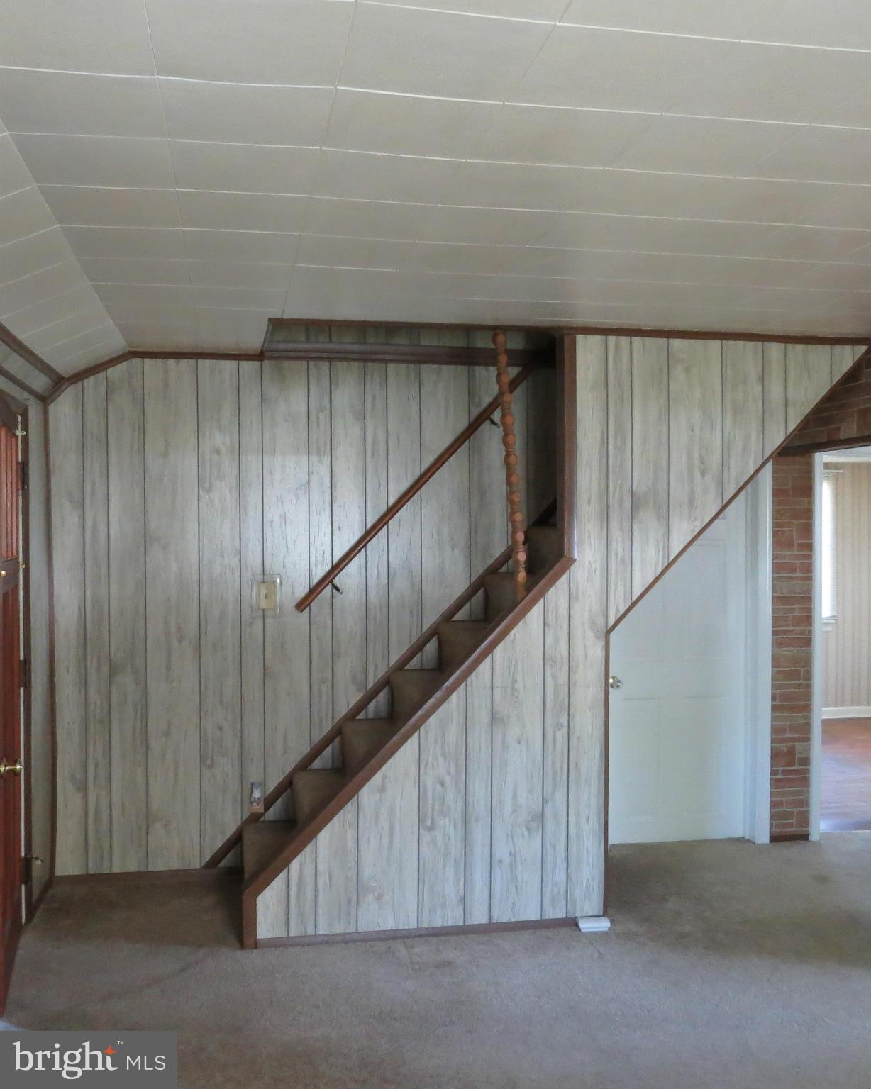 3401 Sollers Point Road Baltimore, MD 21222 - Photo 11 of 29 a view of entryway