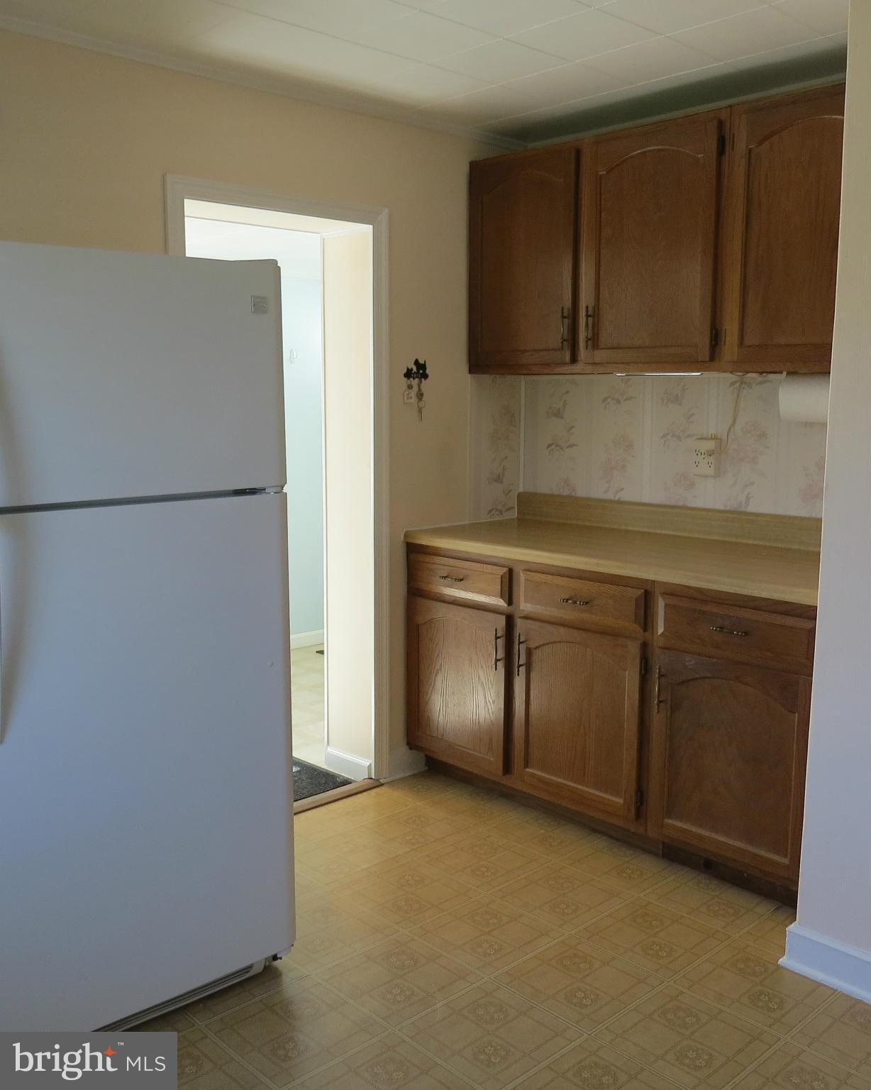 3401 Sollers Point Road Baltimore, MD 21222 - Photo 3 of 29