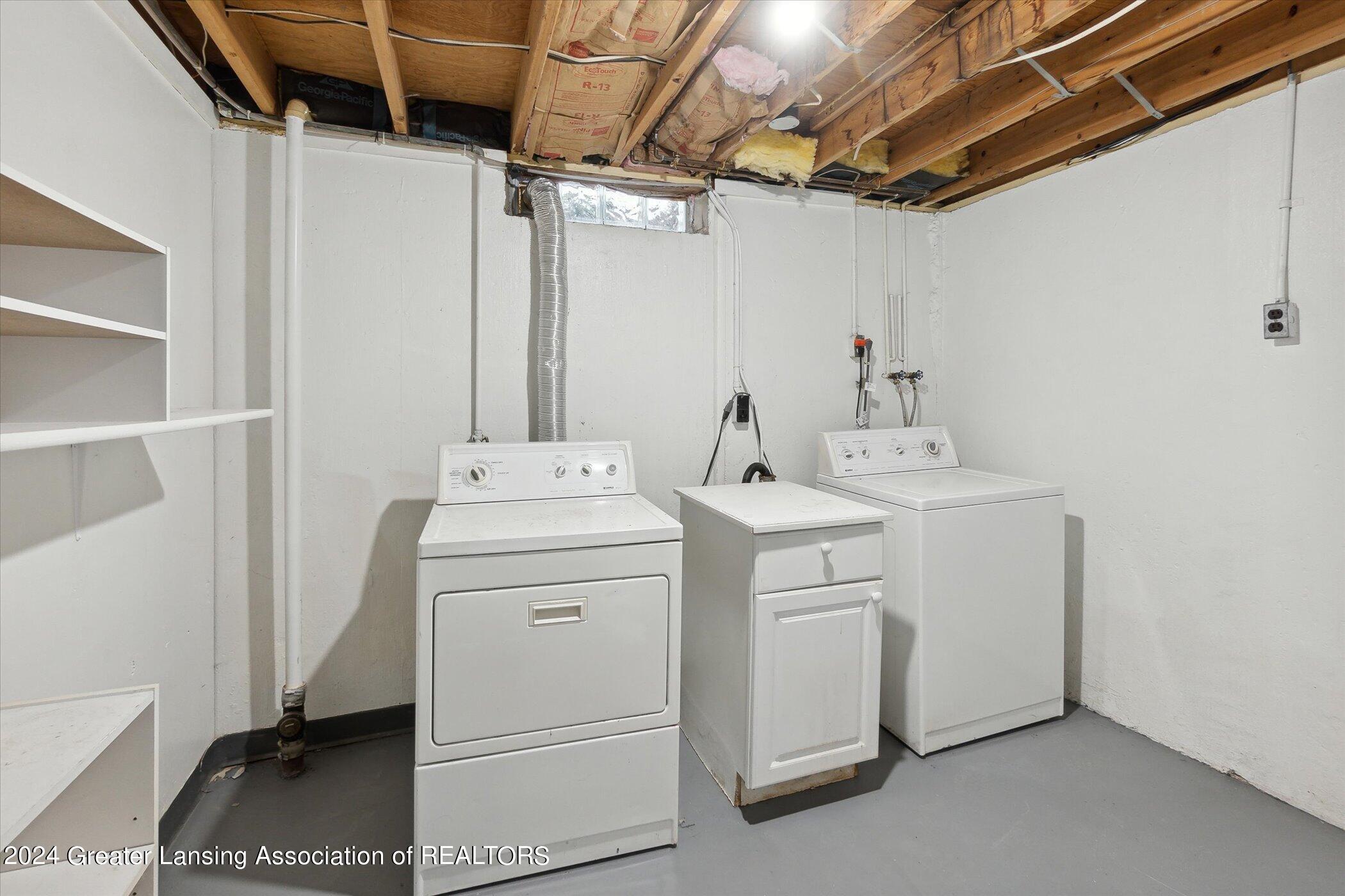 1750 Maple Ridge Road Haslett, MI 48840 - Photo 28 of 39 Laundry