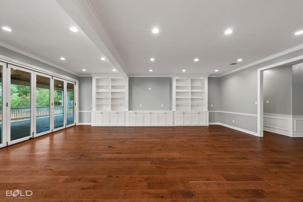 6012 East Ridge Drive Shreveport, LA 71106 - Photo 10 of 40 Living Room built-ins with space for 100 inch tv