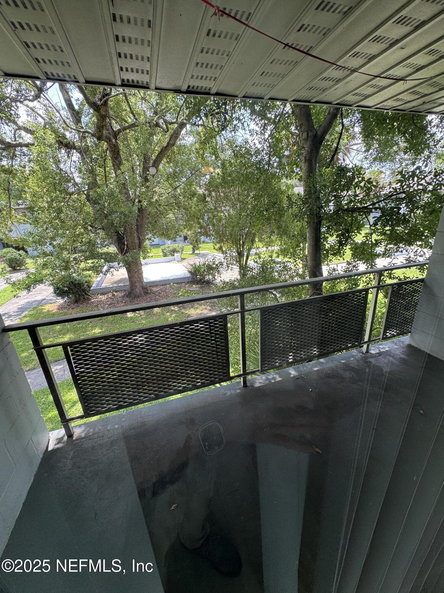 2441 Spring Park Road, Unit 47 Jacksonville, FL 32207 - Photo 5 of 10 IMG_6560