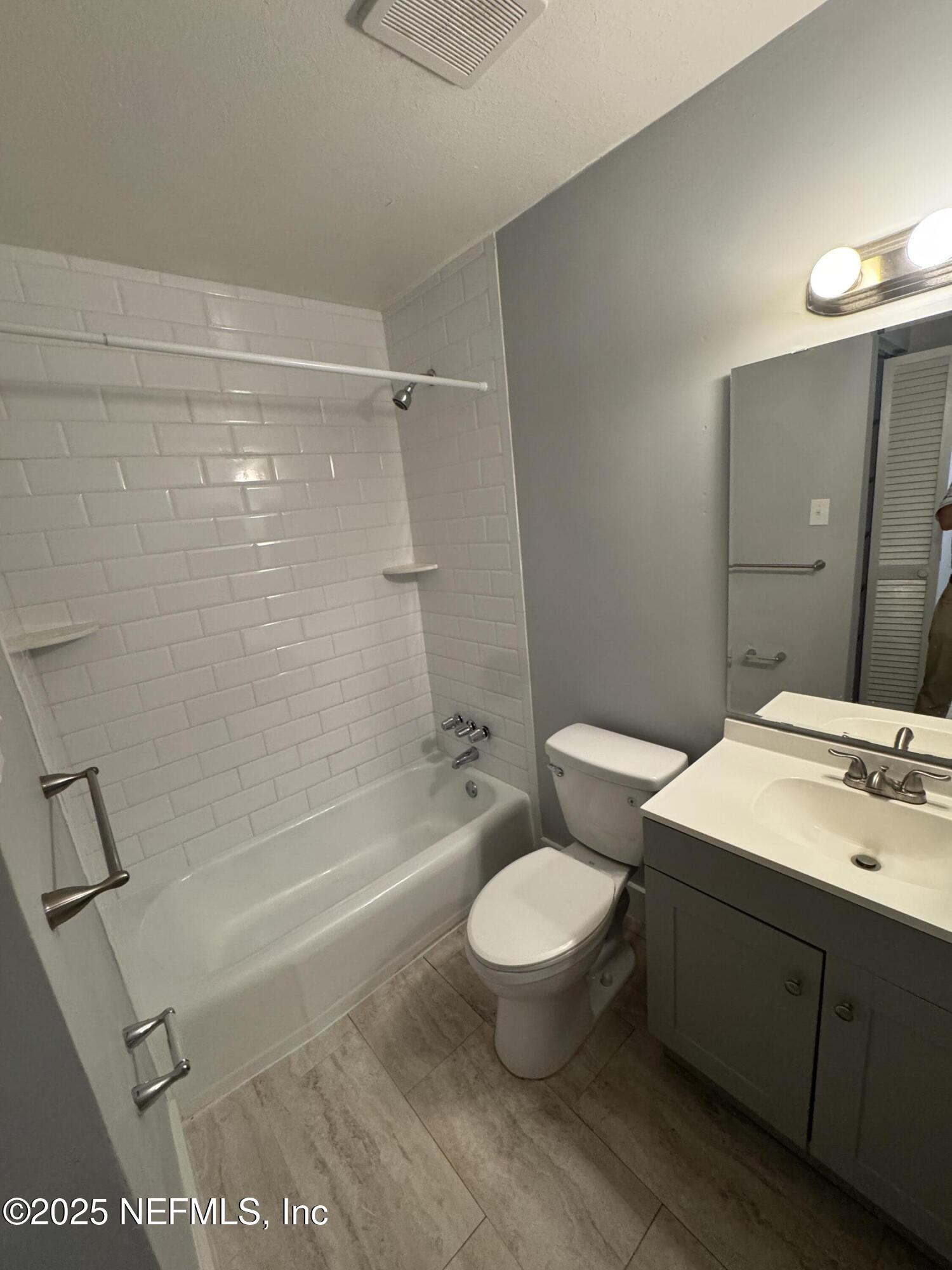 2441 Spring Park Road, Unit 47 Jacksonville, FL 32207 - Photo 7 of 10 IMG_6557