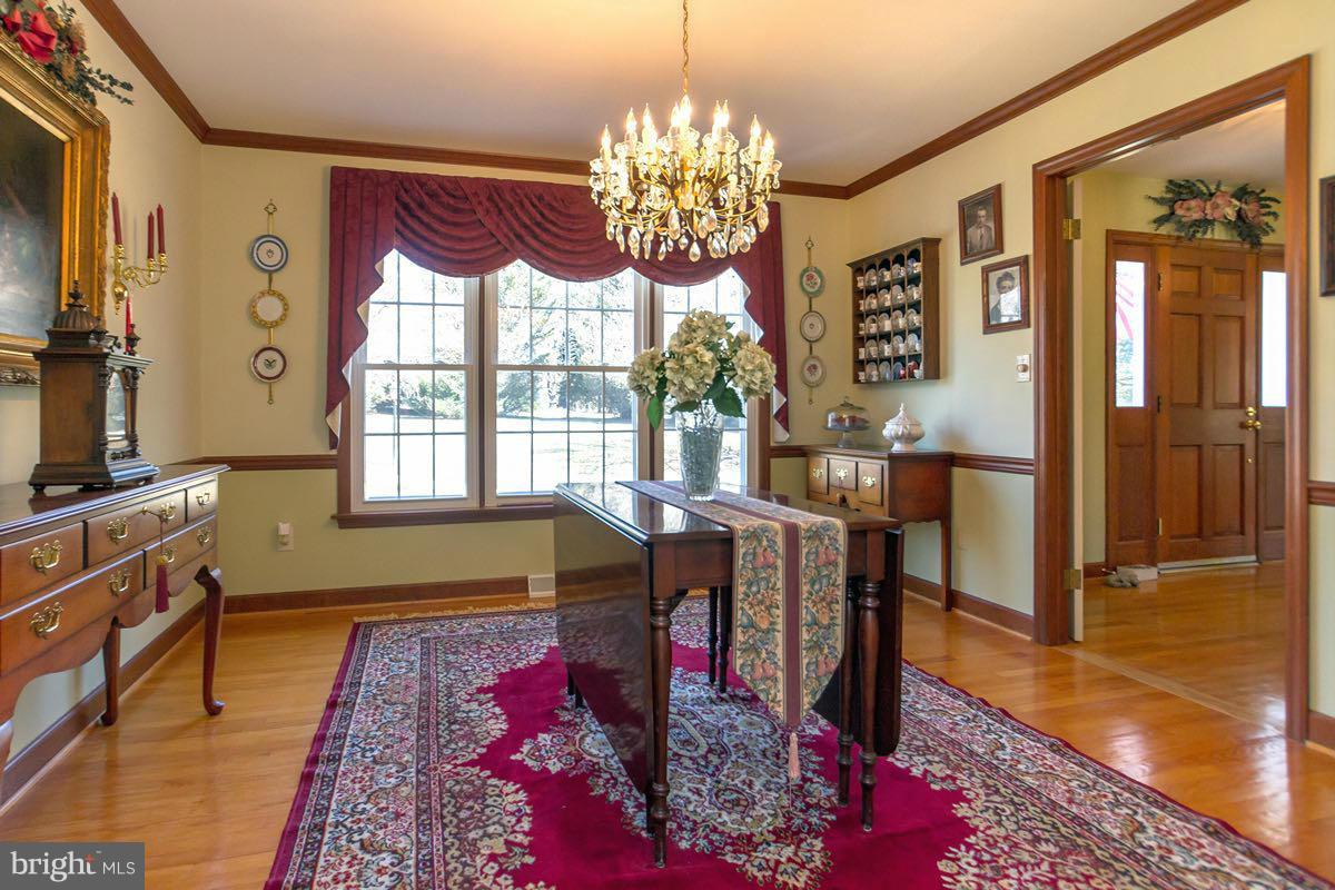 2807 Monkton Road Monkton, MD 21111 - Photo 12 of 30 a dining room with furniture and window