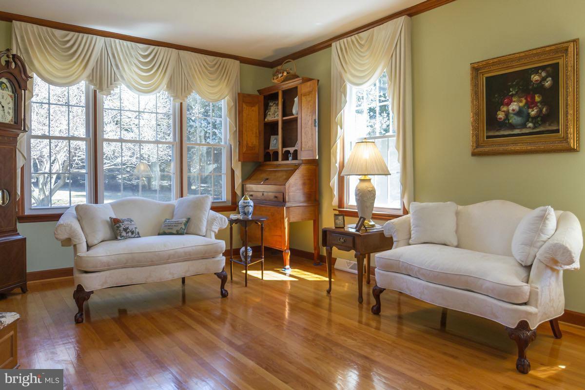 2807 Monkton Road Monkton, MD 21111 - Photo 30 of 30 a living room with furniture and a large window