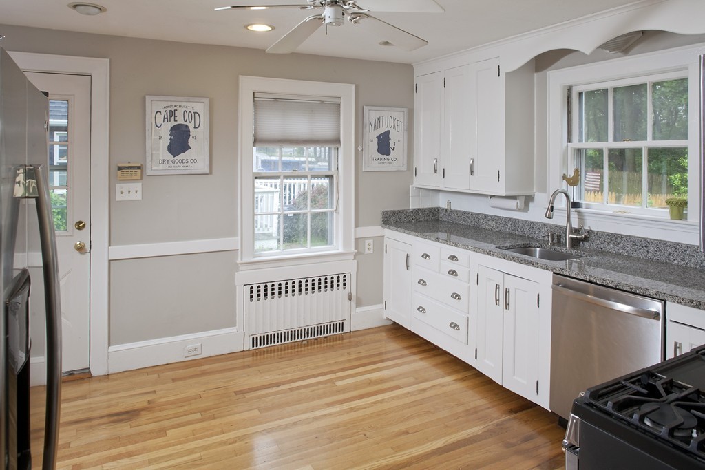 9 Sanborn Road Hingham, MA 02043 - Photo 4 of 22 Gallery Image 4