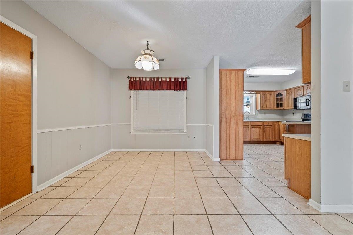 7504 Apple Valley Road Germantown, TN 38138 - Photo 13 of 38