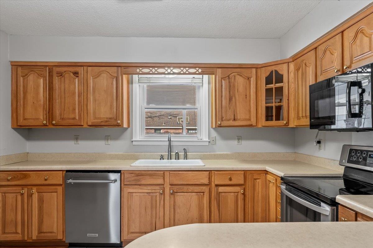 7504 Apple Valley Road Germantown, TN 38138 - Photo 17 of 38