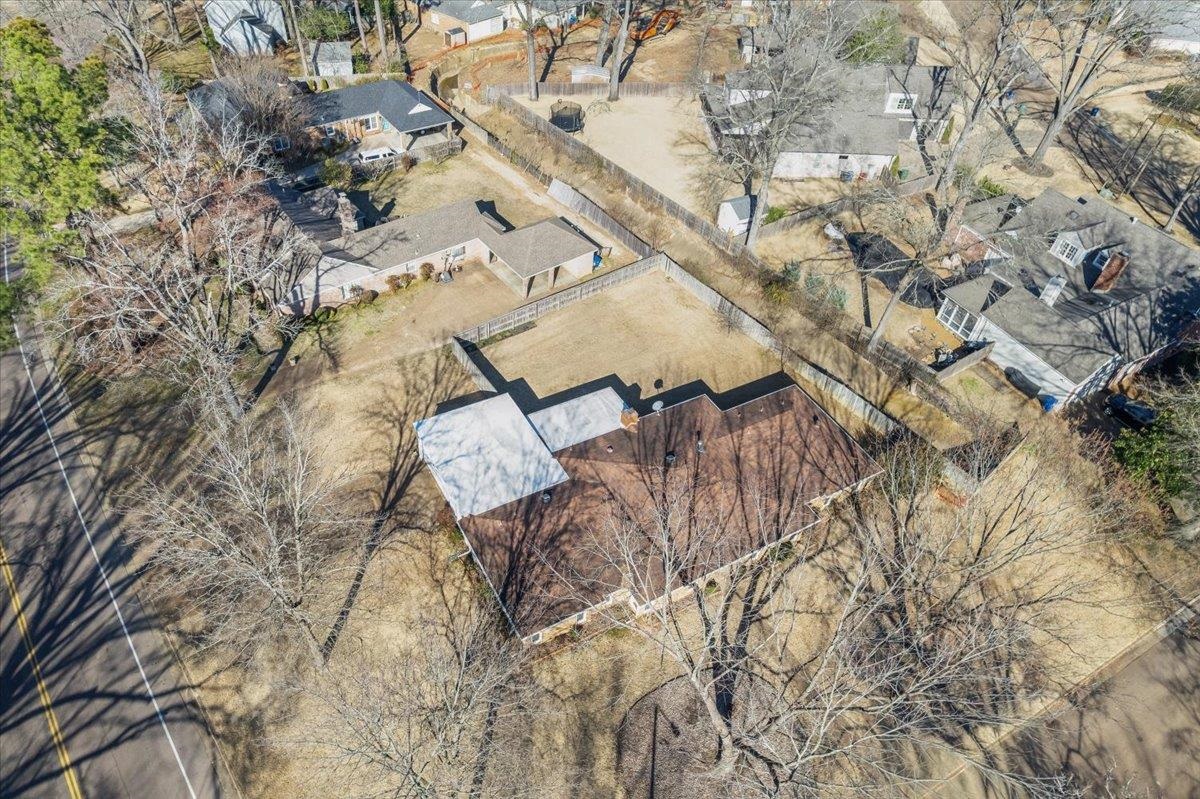 7504 Apple Valley Road Germantown, TN 38138 - Photo 3 of 38