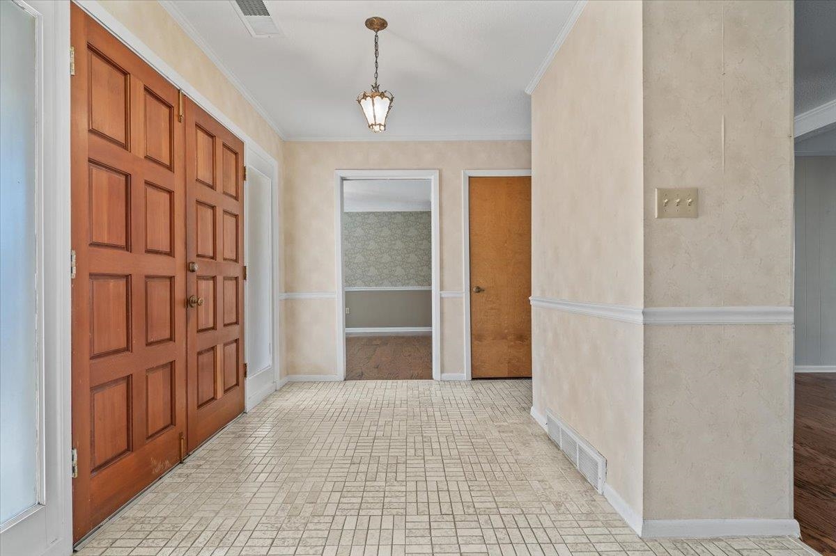 7504 Apple Valley Road Germantown, TN 38138 - Photo 5 of 38