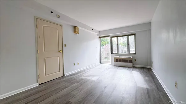 $685,000 | 64-34 Grand Central Parkway, Unit 3D | Forest Hills