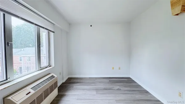 $685,000 | 64-34 Grand Central Parkway, Unit 3D | Forest Hills