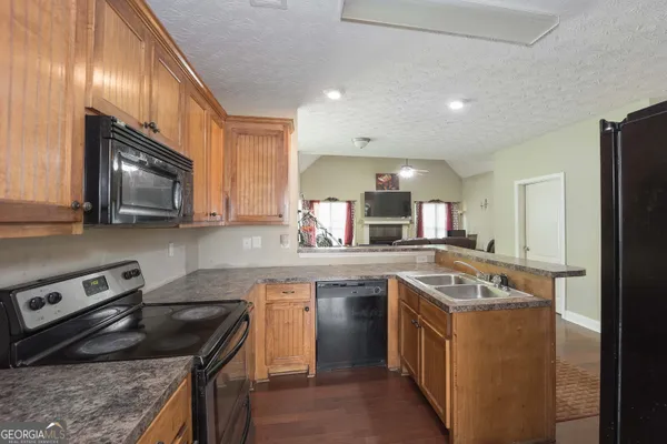 $350,000 | 1231 Hillview Road, Hampton, GA 30228