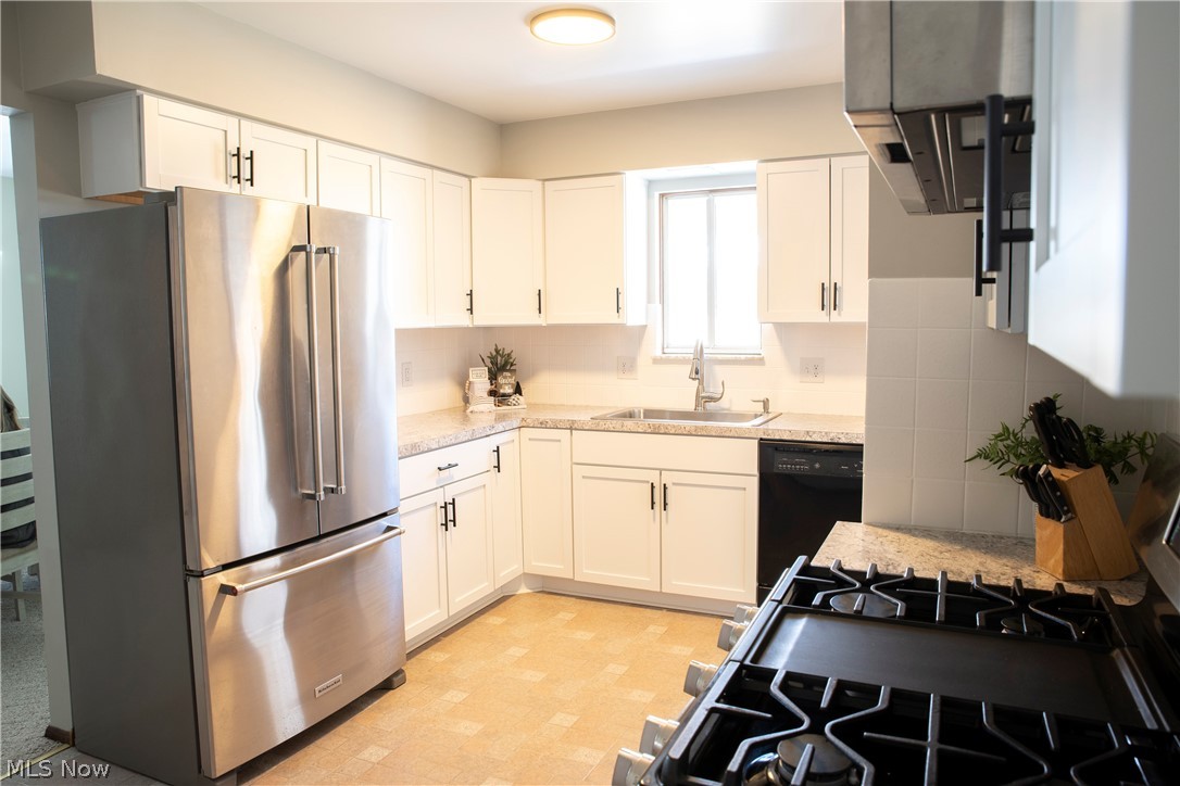 4297 Grannis Road Cleveland, OH 44126 - Photo 8 of 25 Gallery Image 8