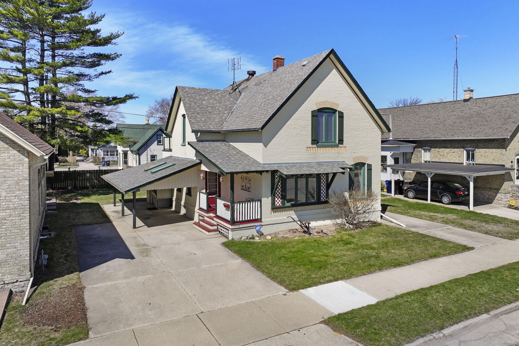 1632 Michigan Boulevard Racine, WI 53402 - Photo 1 of 1 1632 Michigan Blvd