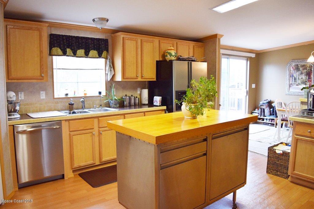 4719 Pine Needle Road Mims, FL 32754 - Photo 7 of 24 Kitchen